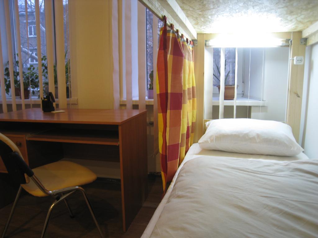 Hostel Smile-Dnepr Днепър Стая снимка